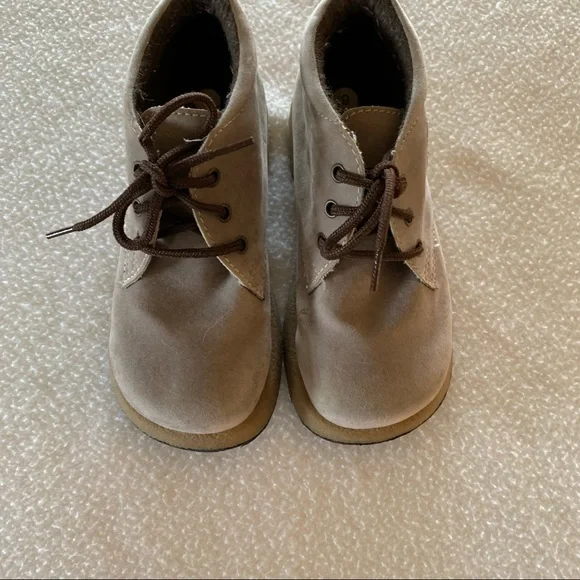 Ruby Shoes - Picture 2 of 7